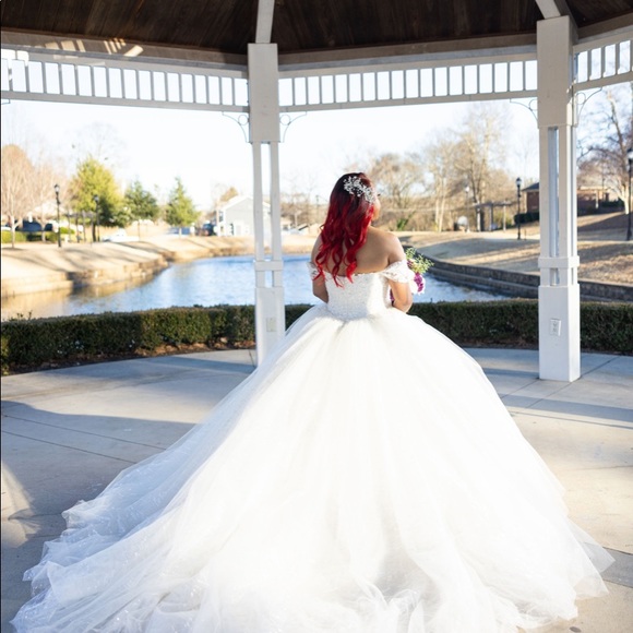 Princess wedding ball gown - Picture 3 of 9